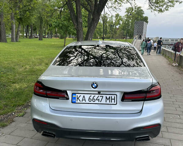 Серый БМВ 5 Серия, объемом двигателя 3 л и пробегом 160 тыс. км за 33500 $, фото 6 на Automoto.ua