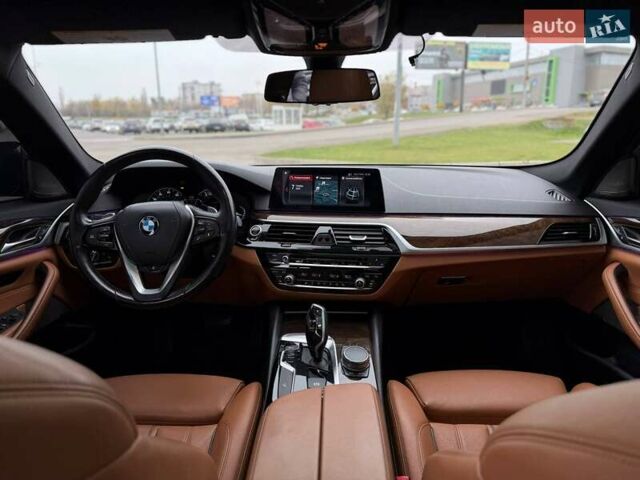 Серый БМВ 5 Серия, объемом двигателя 2 л и пробегом 127 тыс. км за 27000 $, фото 56 на Automoto.ua