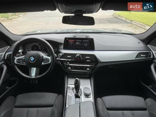 Серый БМВ 5 Серия, объемом двигателя 2 л и пробегом 118 тыс. км за 29500 $, фото 15 на Automoto.ua
