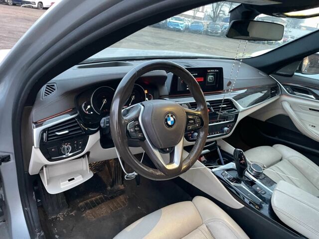 Серый БМВ 5 Серия, объемом двигателя 3 л и пробегом 181 тыс. км за 22000 $, фото 10 на Automoto.ua