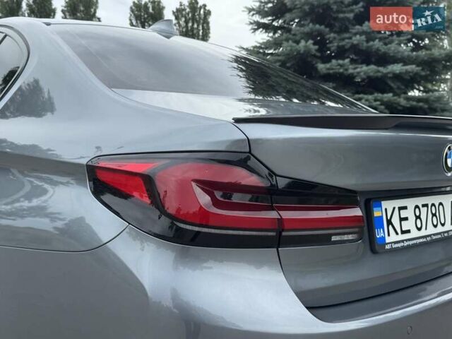 Серый БМВ 5 Серия, объемом двигателя 2 л и пробегом 118 тыс. км за 29500 $, фото 12 на Automoto.ua