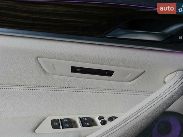 Серый БМВ 5 Серия, объемом двигателя 3 л и пробегом 150 тыс. км за 37500 $, фото 16 на Automoto.ua