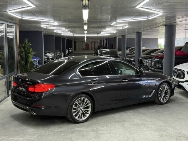 Серый БМВ 5 Серия, объемом двигателя 3 л и пробегом 164 тыс. км за 36900 $, фото 8 на Automoto.ua