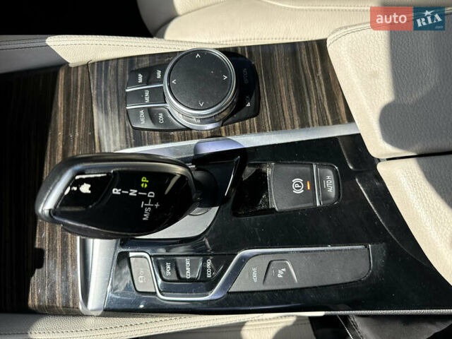 Серый БМВ 5 Серия, объемом двигателя 2 л и пробегом 100 тыс. км за 27500 $, фото 57 на Automoto.ua