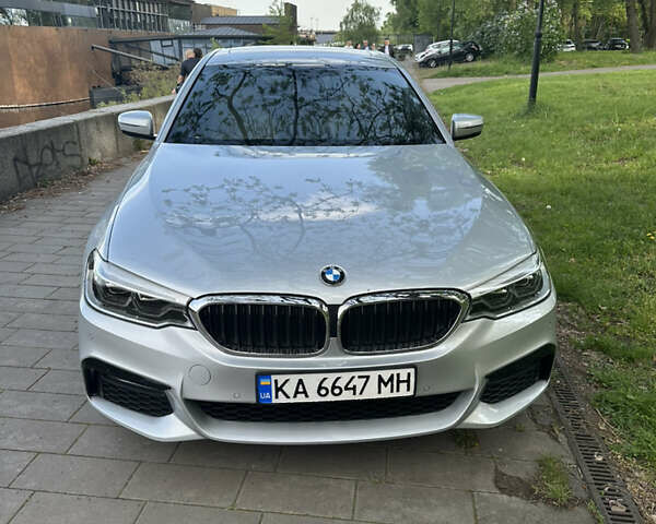 Серый БМВ 5 Серия, объемом двигателя 3 л и пробегом 160 тыс. км за 33500 $, фото 2 на Automoto.ua