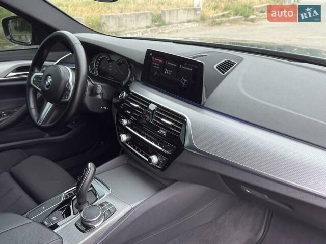 Серый БМВ 5 Серия, объемом двигателя 2 л и пробегом 118 тыс. км за 29500 $, фото 19 на Automoto.ua