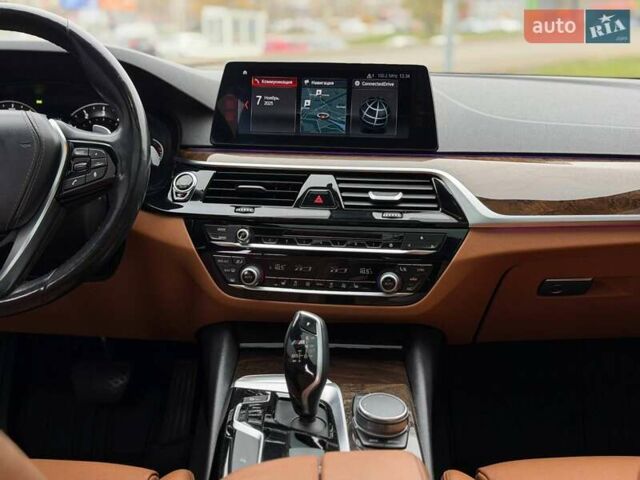 Серый БМВ 5 Серия, объемом двигателя 2 л и пробегом 127 тыс. км за 27000 $, фото 58 на Automoto.ua