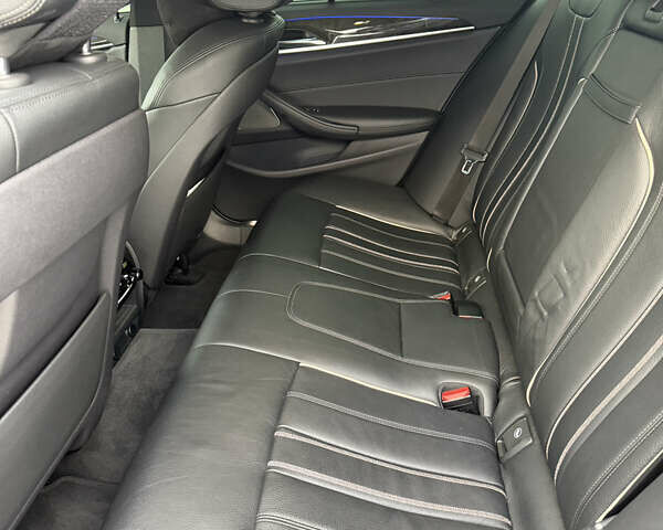 Серый БМВ 5 Серия, объемом двигателя 2 л и пробегом 56 тыс. км за 31000 $, фото 15 на Automoto.ua