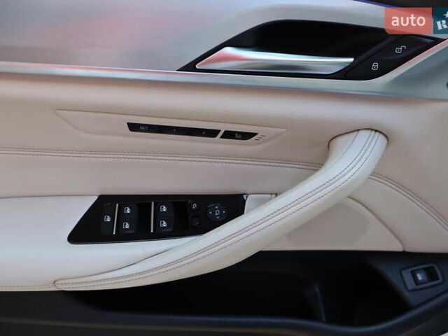 Серый БМВ 5 Серия, объемом двигателя 2.99 л и пробегом 152 тыс. км за 42900 $, фото 14 на Automoto.ua