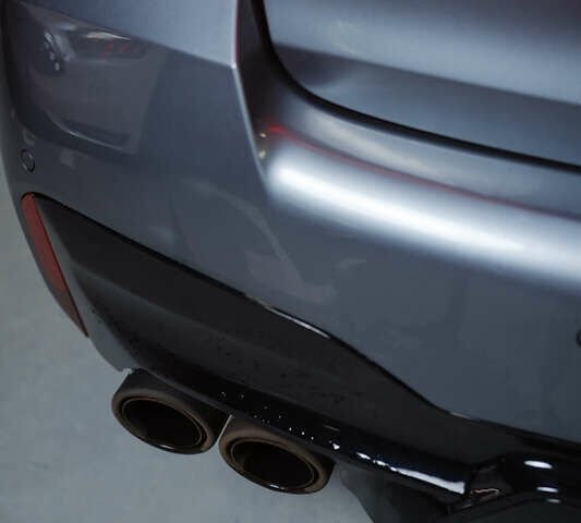 Серый БМВ 5 Серия, объемом двигателя 3 л и пробегом 150 тыс. км за 37500 $, фото 9 на Automoto.ua