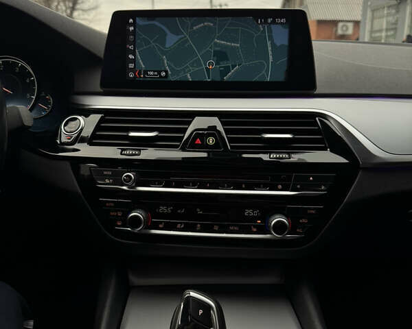 Серый БМВ 5 Серия, объемом двигателя 2.99 л и пробегом 231 тыс. км за 29999 $, фото 13 на Automoto.ua