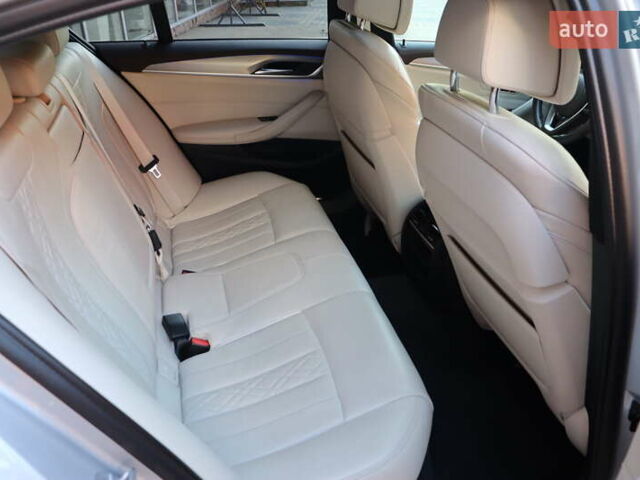 Серый БМВ 5 Серия, объемом двигателя 2.99 л и пробегом 152 тыс. км за 42900 $, фото 44 на Automoto.ua