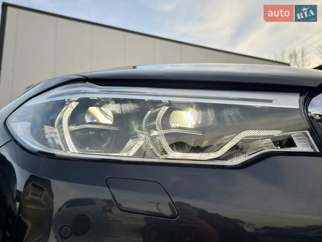 Серый БМВ 5 Серия, объемом двигателя 3 л и пробегом 254 тыс. км за 33500 $, фото 80 на Automoto.ua