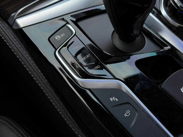 Серый БМВ 5 Серия, объемом двигателя 4.4 л и пробегом 149 тыс. км за 36800 $, фото 21 на Automoto.ua