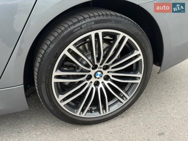 Серый БМВ 5 Серия, объемом двигателя 2 л и пробегом 118 тыс. км за 29500 $, фото 9 на Automoto.ua
