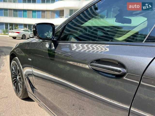 Серый БМВ 5 Серия, объемом двигателя 2 л и пробегом 137 тыс. км за 27499 $, фото 6 на Automoto.ua