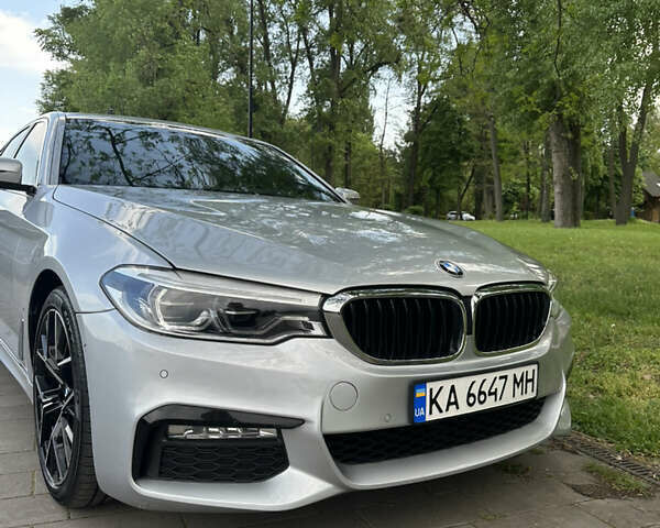 Серый БМВ 5 Серия, объемом двигателя 3 л и пробегом 160 тыс. км за 33500 $, фото 14 на Automoto.ua