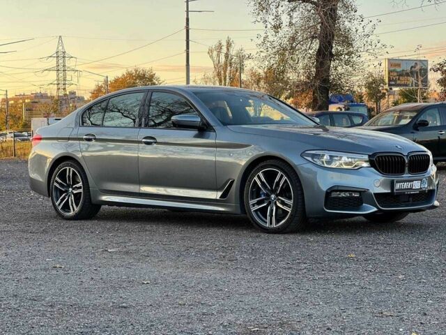 БМВ 5 Серия 2017 в Киеве на Automoto.ua Серый БМВ 5 Серия, объемом двигателя 3 л и пробегом 195 тыс. км за 24700 $, фото 8 на Automoto.ua