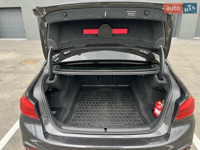 Сірий БМВ 5 Серія, об'ємом двигуна 2.99 л та пробігом 208 тис. км за 37900 $, фото 37 на Automoto.ua