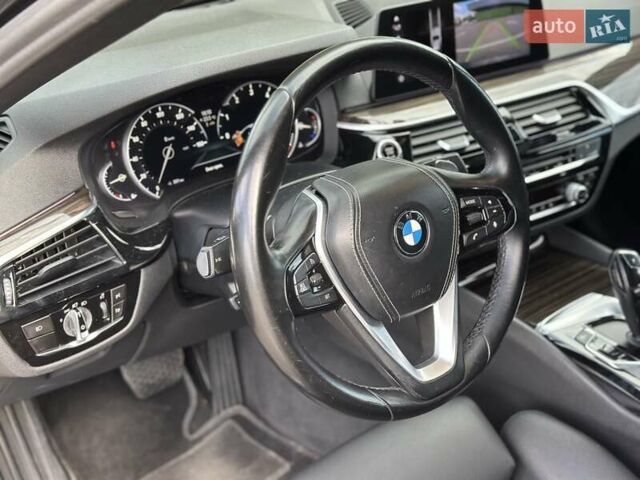 Сірий БМВ 5 Серія, об'ємом двигуна 2 л та пробігом 94 тис. км за 28999 $, фото 20 на Automoto.ua