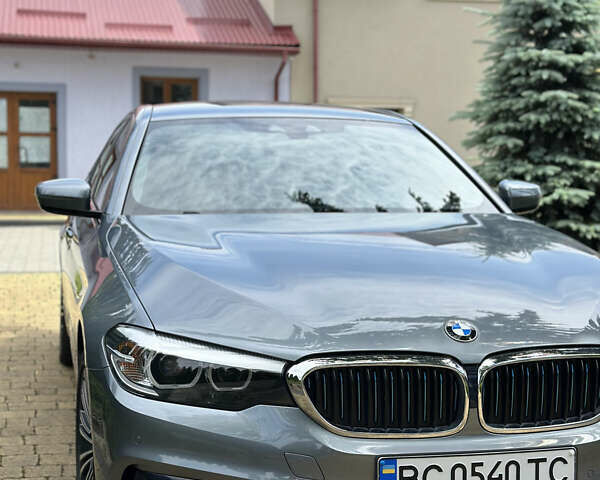 Серый БМВ 5 Серия, объемом двигателя 2 л и пробегом 82 тыс. км за 31900 $, фото 5 на Automoto.ua