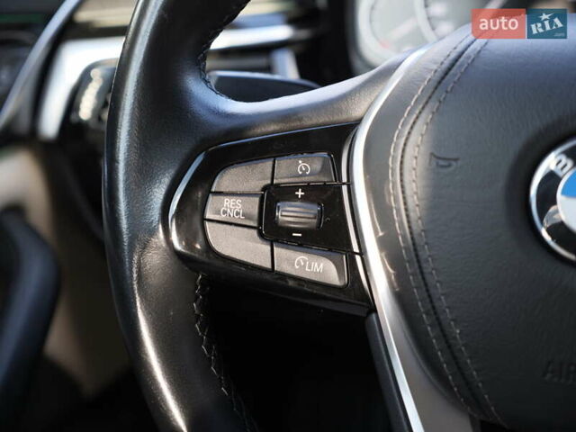 Серый БМВ 5 Серия, объемом двигателя 3 л и пробегом 186 тыс. км за 28999 $, фото 26 на Automoto.ua