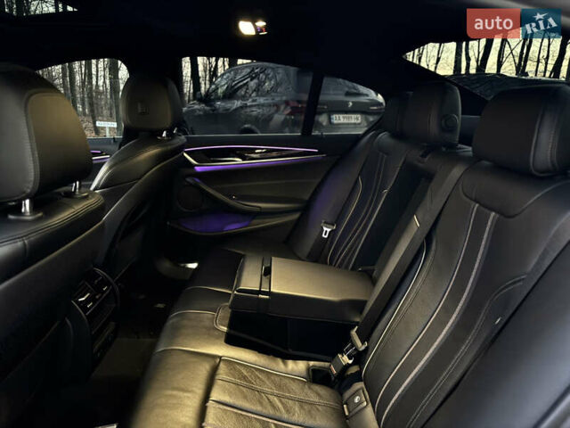 Серый БМВ 5 Серия, объемом двигателя 3 л и пробегом 115 тыс. км за 32999 $, фото 15 на Automoto.ua