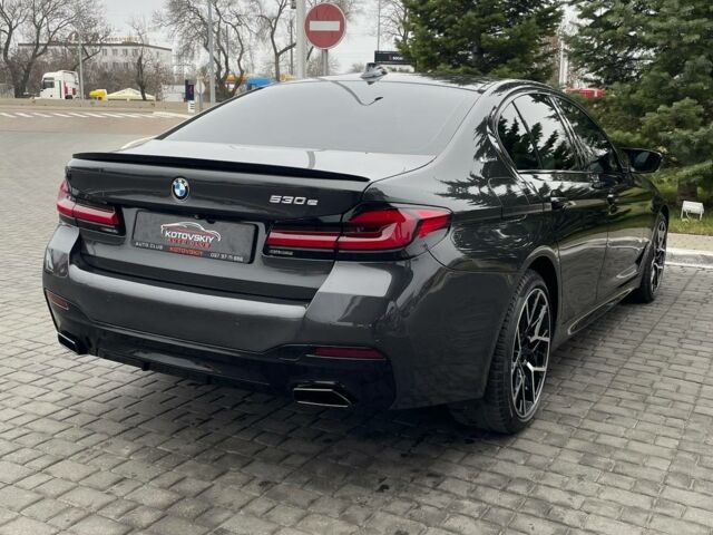 Сірий БМВ 5 Серія, об'ємом двигуна 2 л та пробігом 126 тис. км за 31500 $, фото 10 на Automoto.ua