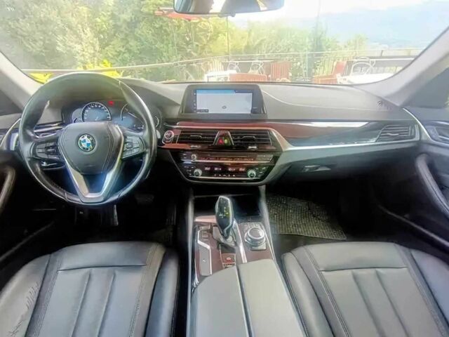 Серый БМВ 5 Серия, объемом двигателя 2 л и пробегом 45 тыс. км за 15000 $, фото 8 на Automoto.ua