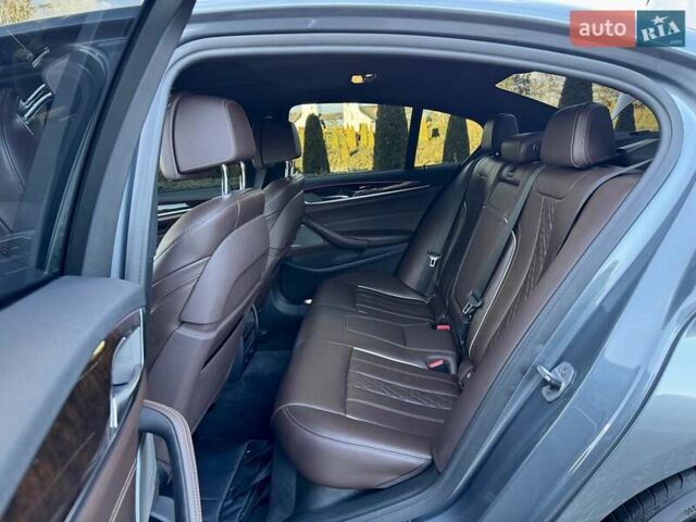 Серый БМВ 5 Серия, объемом двигателя 3 л и пробегом 59 тыс. км за 54999 $, фото 35 на Automoto.ua