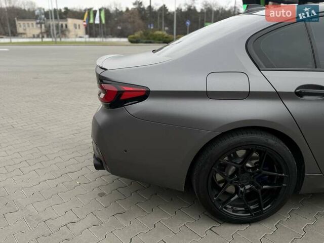 Серый БМВ 5 Серия, объемом двигателя 3 л и пробегом 116 тыс. км за 32500 $, фото 13 на Automoto.ua