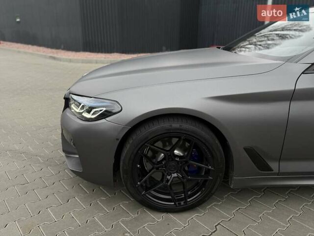 Серый БМВ 5 Серия, объемом двигателя 3 л и пробегом 116 тыс. км за 32500 $, фото 9 на Automoto.ua