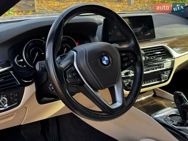 Серый БМВ 5 Серия, объемом двигателя 2 л и пробегом 47 тыс. км за 28340 $, фото 12 на Automoto.ua