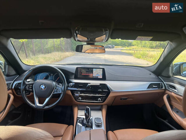 Серый БМВ 5 Серия, объемом двигателя 2 л и пробегом 195 тыс. км за 30000 $, фото 5 на Automoto.ua