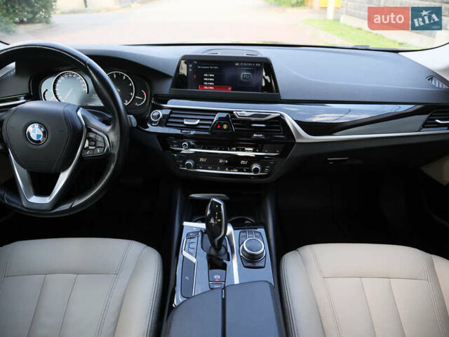 Серый БМВ 5 Серия, объемом двигателя 3 л и пробегом 186 тыс. км за 28999 $, фото 23 на Automoto.ua