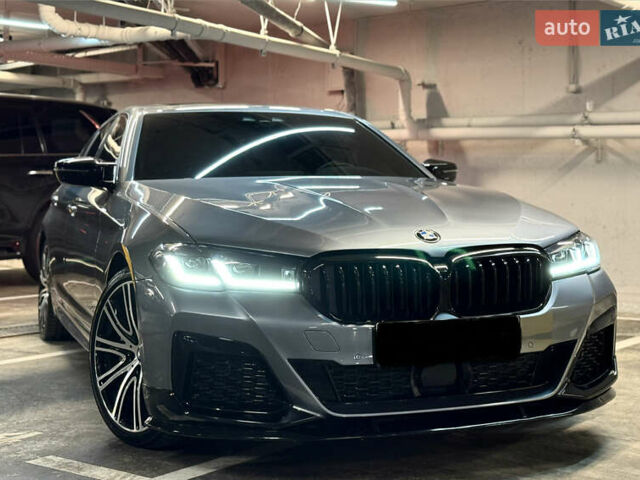 Серый БМВ 5 Серия, объемом двигателя 3 л и пробегом 74 тыс. км за 39000 $, фото 7 на Automoto.ua