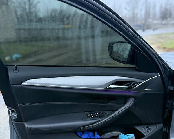 Сірий БМВ 5 Серія, об'ємом двигуна 2 л та пробігом 161 тис. км за 29900 $, фото 17 на Automoto.ua