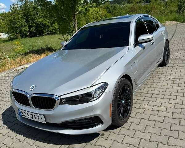 Сірий БМВ 5 Серія, об'ємом двигуна 2 л та пробігом 75 тис. км за 28000 $, фото 12 на Automoto.ua