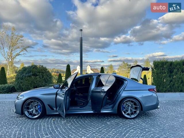 Серый БМВ 5 Серия, объемом двигателя 3 л и пробегом 59 тыс. км за 54999 $, фото 37 на Automoto.ua