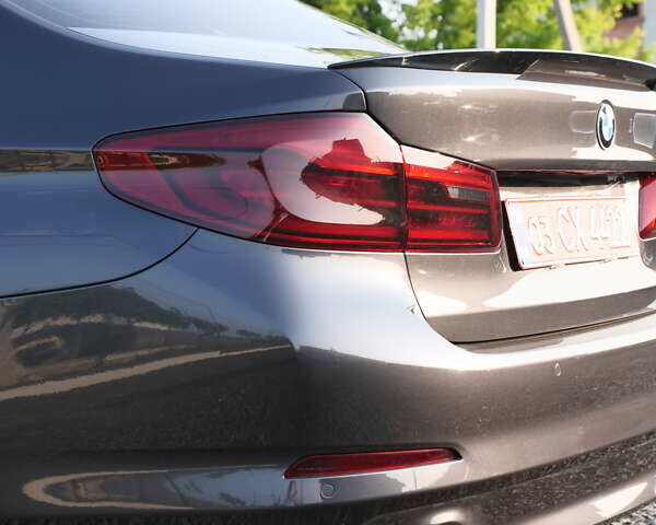 Серый БМВ 5 Серия, объемом двигателя 3 л и пробегом 186 тыс. км за 28999 $, фото 12 на Automoto.ua