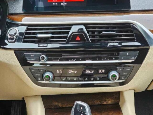 БМВ 5 Серия 2018 в Ивано-Франковске на Automoto.ua Серый БМВ 5 Серия, объемом двигателя 2 л и пробегом 76 тыс. км за 11000 $, фото 13 на Automoto.ua