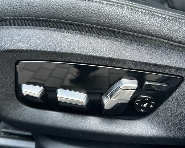 Серый БМВ 5 Серия, объемом двигателя 2 л и пробегом 160 тыс. км за 35500 $, фото 18 на Automoto.ua