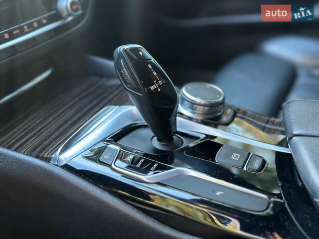 Сірий БМВ 5 Серія, об'ємом двигуна 2 л та пробігом 139 тис. км за 25500 $, фото 19 на Automoto.ua