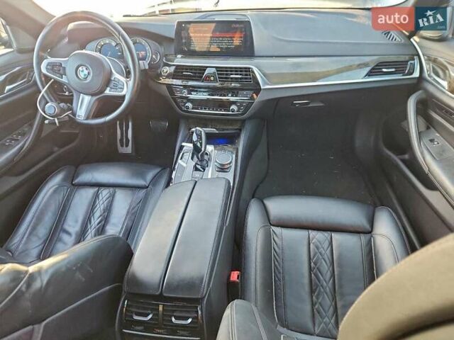 Серый БМВ 5 Серия, объемом двигателя 3 л и пробегом 92 тыс. км за 11000 $, фото 7 на Automoto.ua