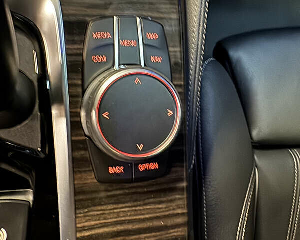 Серый БМВ 5 Серия, объемом двигателя 3 л и пробегом 74 тыс. км за 39000 $, фото 25 на Automoto.ua