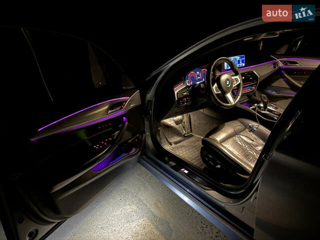 Серый БМВ 5 Серия, объемом двигателя 2.99 л и пробегом 205 тыс. км за 38700 $, фото 48 на Automoto.ua