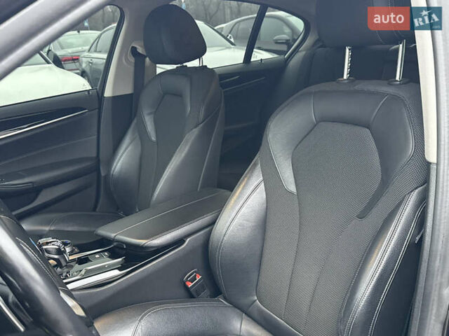 Серый БМВ 5 Серия, объемом двигателя 2 л и пробегом 131 тыс. км за 29999 $, фото 38 на Automoto.ua