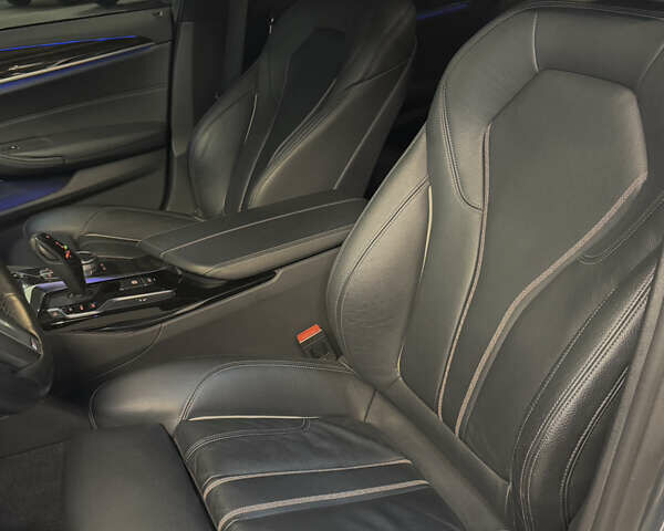 Серый БМВ 5 Серия, объемом двигателя 3 л и пробегом 74 тыс. км за 39000 $, фото 22 на Automoto.ua