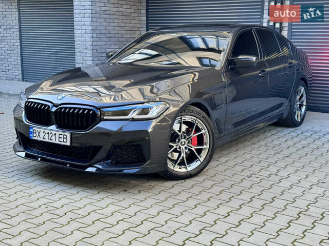Серый БМВ 5 Серия, объемом двигателя 2 л и пробегом 154 тыс. км за 26999 $, фото 4 на Automoto.ua