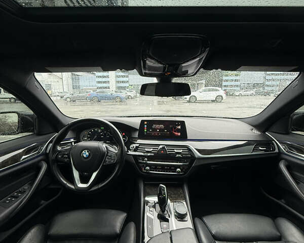 Серый БМВ 5 Серия, объемом двигателя 2 л и пробегом 107 тыс. км за 25400 $, фото 9 на Automoto.ua